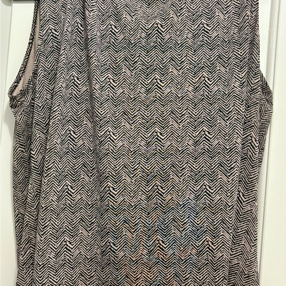 Chaps Sleeveless Chevron Top - Picture 3 of 5